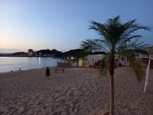 だんだん暗くなってきて