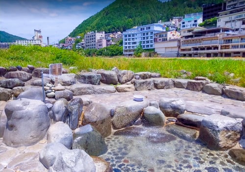 Salahsatu Onsen Terbuka di Gero