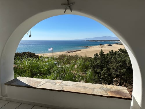 Aussicht von unserer Terrasse auf den Strand.