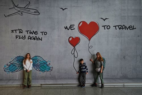 Am Frankfurter Flughafen.