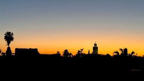 Sonnenuntergang auf der Dachterrasse vom Monriad.