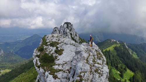 08/2019: Olli auf dem Hauptgipfel der Kampenwand (D/RO)