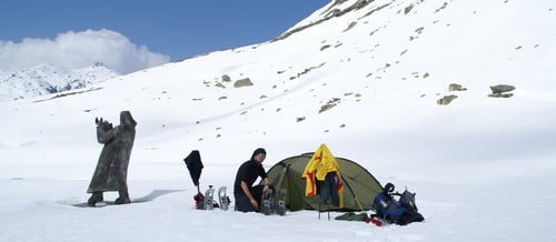 Unser Biwak am Hospitz bei der Wanderstatue