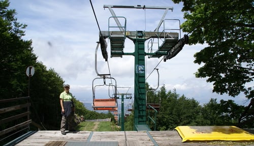 Im Winter liegt hier Schnee und es kann skigefahren werden.
