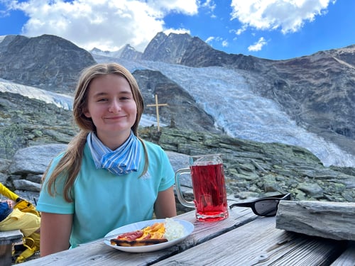 Auf der Terrasse der Bordierhütte.