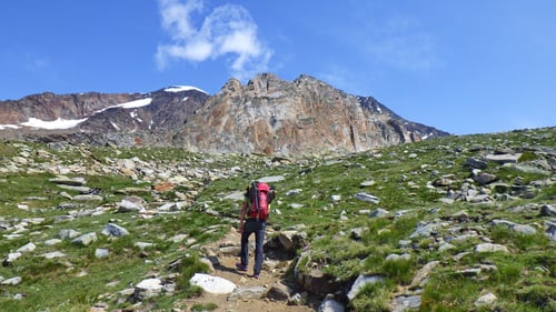 Auf dem Weg zur Almagellerhütte. In der Bildmitte die Dri Horlini.