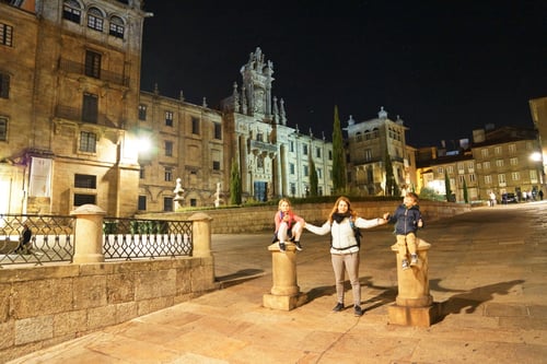 Nächtlicher Spaziergang durch das Zentrum von Santiago de Compostela.