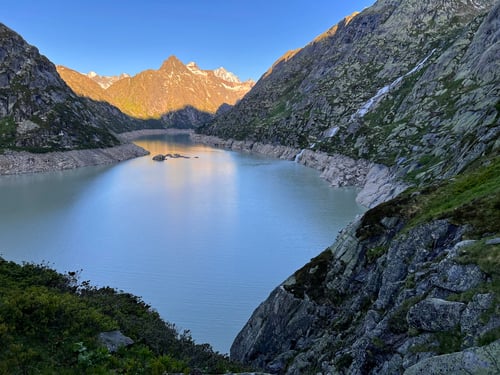 2022/06: Grimselsee mit Finsteraarhorn (CH/BE)