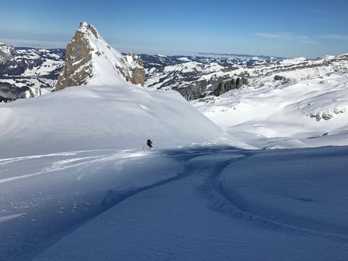 Abfahrt vorbei am Ruppersaulistöckli durch die Achselnteuffi.