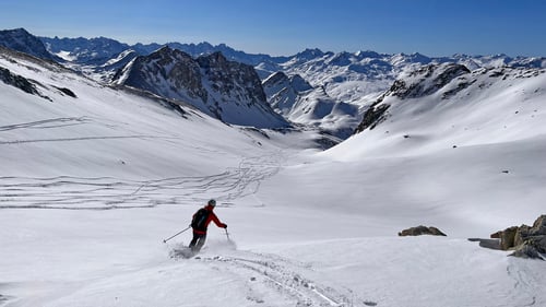 Abfahrt hinunter ins Val d'Agnel.