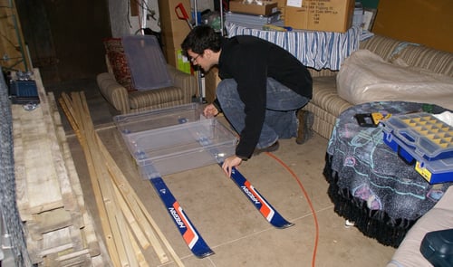 Der Schlitten wird gefertigt.