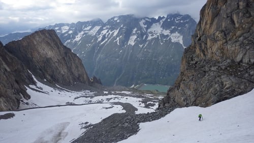 Dominik im Aufstieg über das Firnfeld