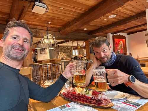 Zurück in Simplon Dorf wird erst mal neue Energie getankt!