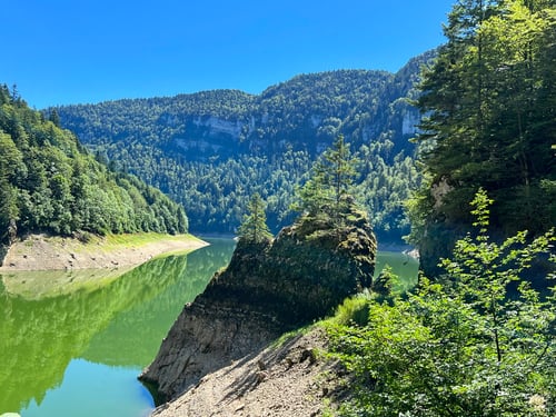Der smaragdgrüne Lac de Moron.