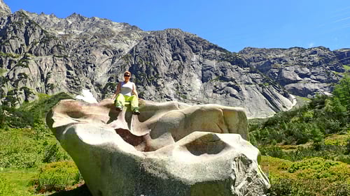 2020/06: Was für ein Sofa! Gestenegg (CH/BE).