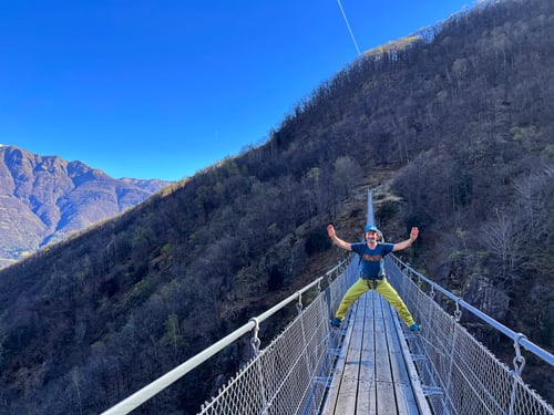 Olli auf der Ponte Tibetano Carasc.
