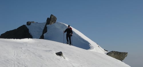 Abstieg vom Gipfel Pt. 2758