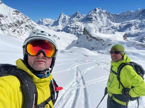 2021/03: Abfahrt vom Hundshore. Im Hintergrund Eiger, Mönch & Jungfrau (CH/BE)