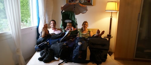 Fertig eingepackt und bereit zum Abflug – Familie Güthlin Gepäck