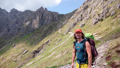 Auf dem Weg zum Torrione Brassamonti (im Hintergrund)