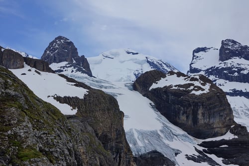 Das Blüemlisalphorn (3'661m).