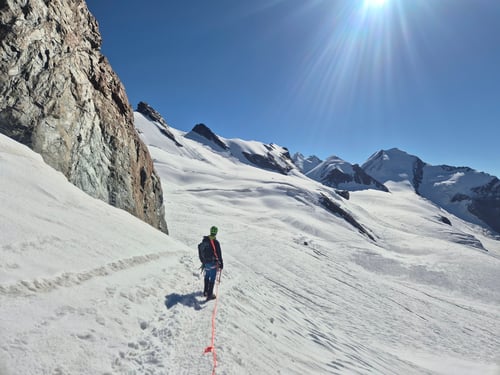 2025/08: Auf dem Grand Glacier de Verraz in Richtung Roccia Nera (CH/VS)