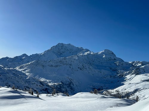2025/02: Blick auf das Bergmassiv des Fletschhorns (CH/VS)