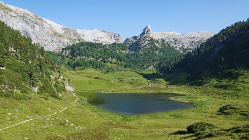 Das obligate Aussichtsfoto: Blick vom Kärlingerhaus auf den Funtensee.
