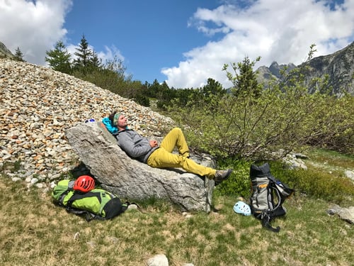 2020/06:  Der ideale Relax-Sessel für die verdiente Entspannung nach dem Klettern. Räterichsbodensse (CH/BE)