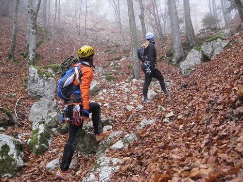 Auf dem Weg in den Sektor A von Le Paradis