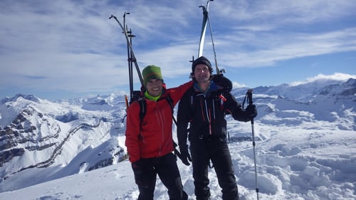 Auf dem Gipfel des Blüembergs (2404m)