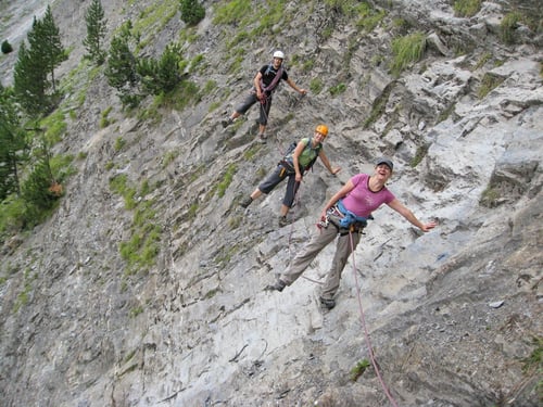 Heitere Stimmung beim Zurückklettern zum Trosiboden