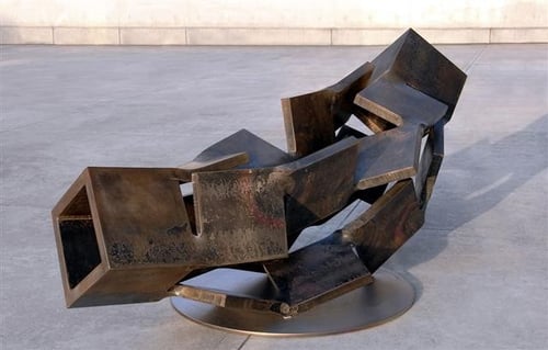 Metamorphosis (変容)    inside - outside  ＜No.M - 28＞／ 2009 ／ H.80 x 160 x 70cm  ／ steel