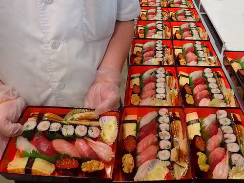 飯田橋　寿司　出前