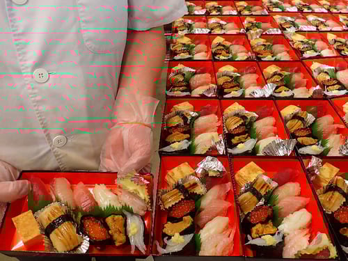寿司　出前　霞が関