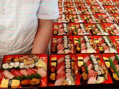 ヒルズ　出前　寿司