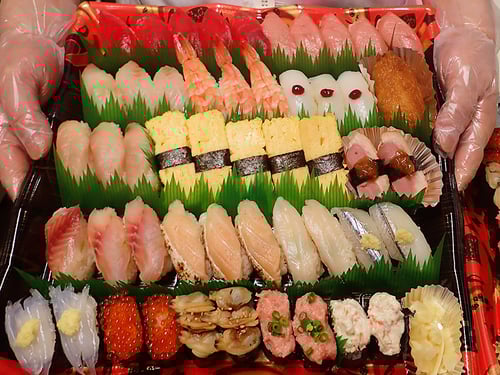 代官山アドレスザ・タワー　宅配寿司