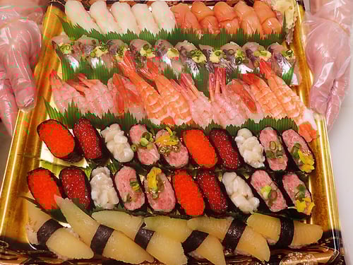 半額セール　宅配寿司　出前館