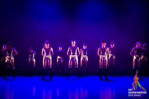 Streetjazz - Het Danskwartier Den Haag De dansschool bevindt zich in het Statenkwartier in Den Haag en biedt dansles vanaf 3 jaar. DANS met ons mee! 