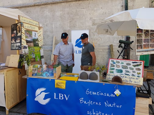Wir sind mit Infoständen bei verschiedenen Gelegenheiten vertreten - hier auf der Ehrenamtsmesse in Eichstätt. Foto: Sophia Müller