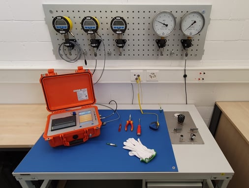 Kalibrieren, PMS3000, Service, elektronisch Drucksensor, Dakks, Druckprüfung, Dichtheitsprüfung, SVGW, G2, W4, F5