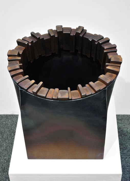 Morph ◇→ ◯ ＜ Morph - No.4 ＞  ／H.34x41x41cm／mild steel／2015