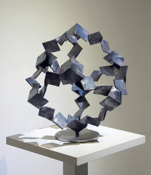 Metamorphosis - inside out  (No.M-54)　　mild steel ／ H.45x44x44cm ／ 2015