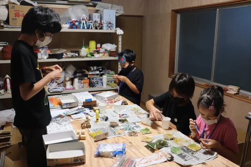 おとまりの時間1日目―図工準備室の1コマ