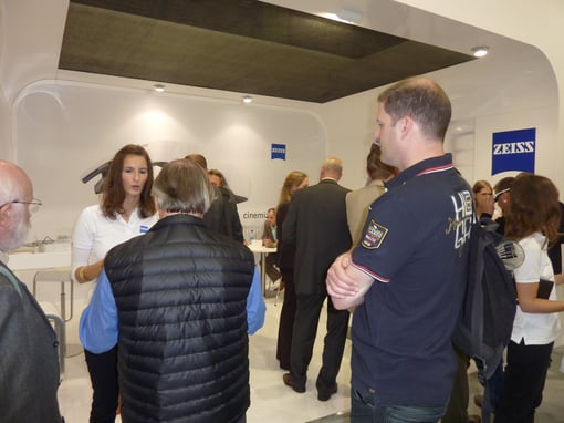 zeiss LED brille messe babes