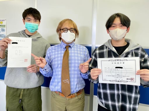 土浦二高 野球部の2人が合格報告にきました！清々しい笑顔！