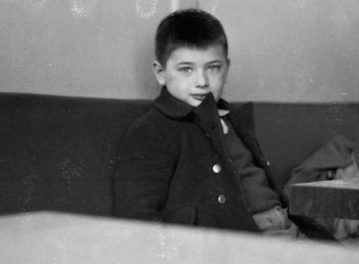 der kleine Jerome beobachtete uns aufmerksam beim frühstücken