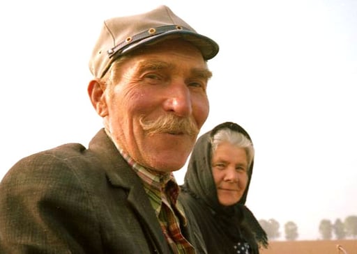 der Patron kam noch mit dem Pferde-Gespann