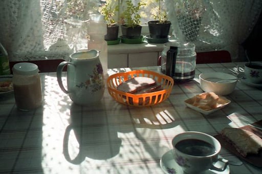 zum Frühstück gab es Toast und Kaffee