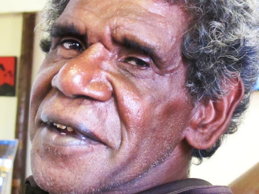 ein Aborigines der sich gern photographieren liess